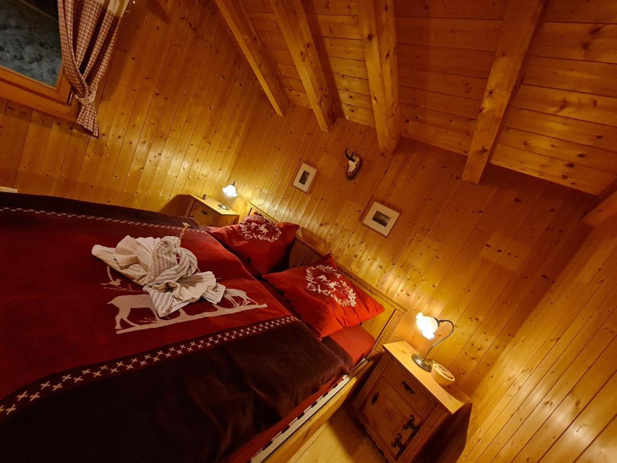 Ferienhaus & Ferienwohnung Winay Wayna Gotschna Blick Клостерс Екстериор снимка