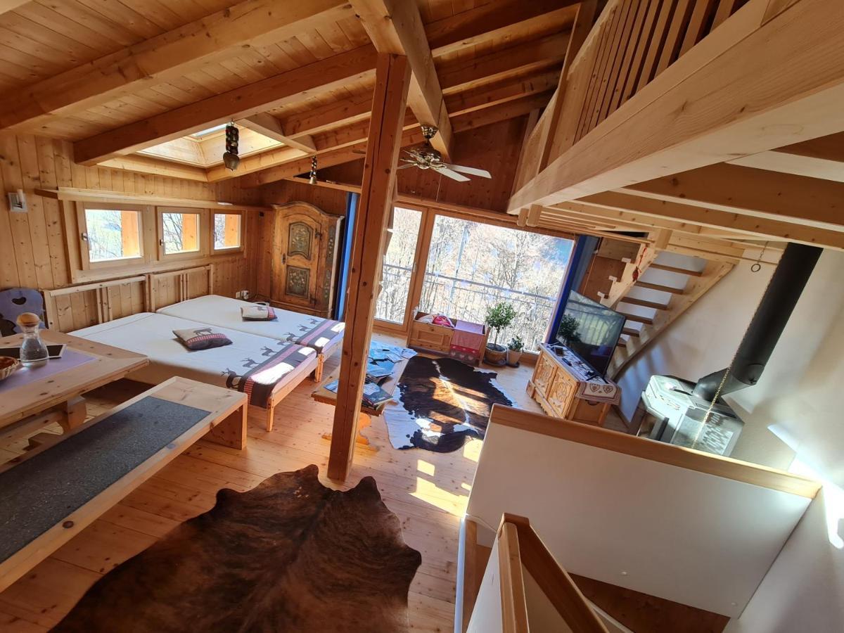 Ferienhaus & Ferienwohnung Winay Wayna Gotschna Blick Клостерс Екстериор снимка