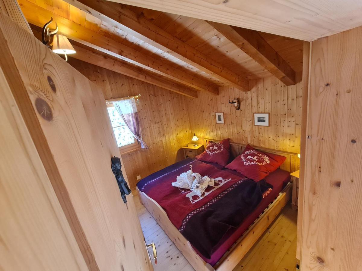 Ferienhaus & Ferienwohnung Winay Wayna Gotschna Blick Клостерс Екстериор снимка